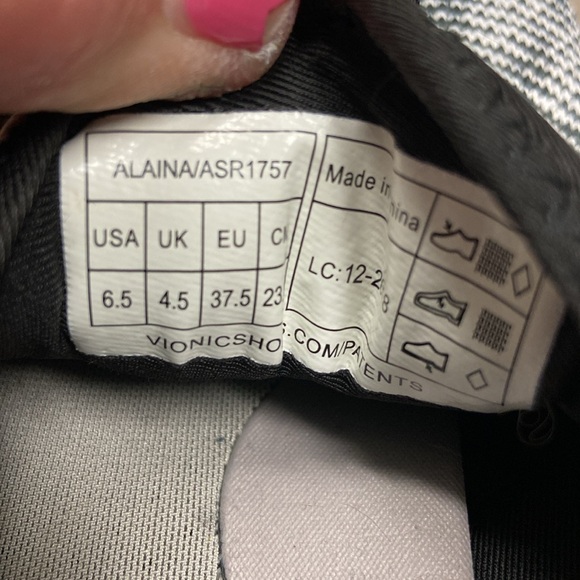 Vionic sneakers - Picture 5 of 5